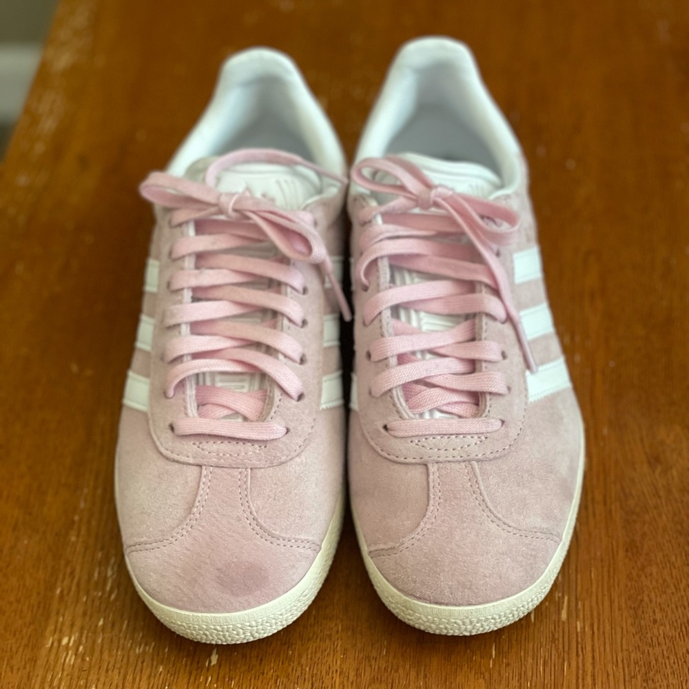 Adidas Gazelle baby pink